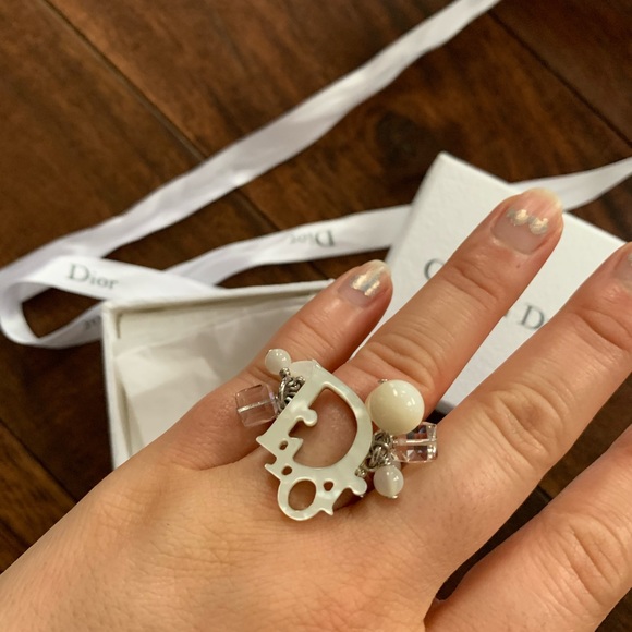 Christian Dior mother of Pearl ring - Picture 2 of 2
